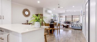 Judez Place - Central, modern Townhouse