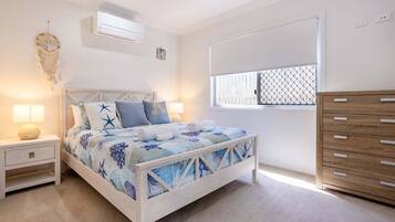 3 bedrooms, WiFi, bed sheets