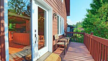 Vista frontal de la propiedad