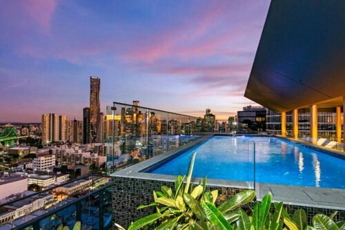 Modern 2BR Aprtmnt Fortitude Valley Prime Location