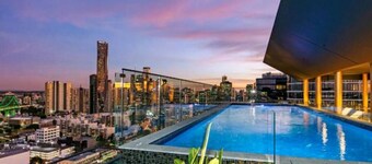 Modern 2BR Aprtmnt Fortitude Valley Prime Location