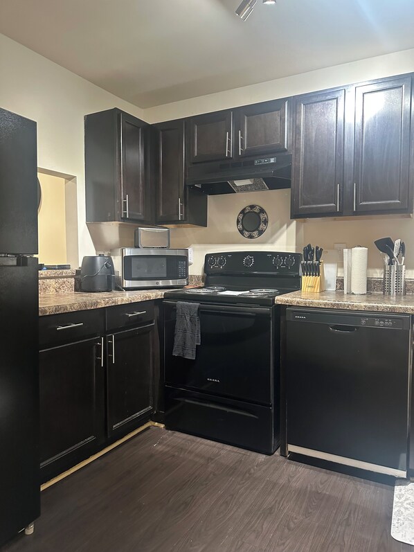 Microwave, oven, stovetop, dishwasher