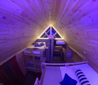 Gisban Wood Cabana & Hostel ( Luxury Wood Cabana In Habarana )