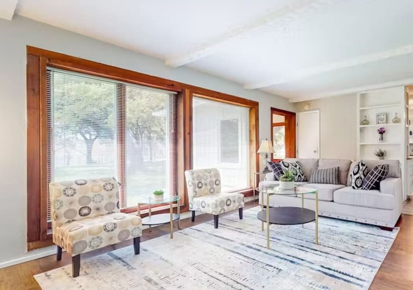 Cozy Home 3bd&2ba~sleeps 10~pet - Buda, TX