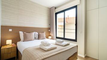 1 slaapkamer, een strijkplank/strijkijzer, internet, beddengoed