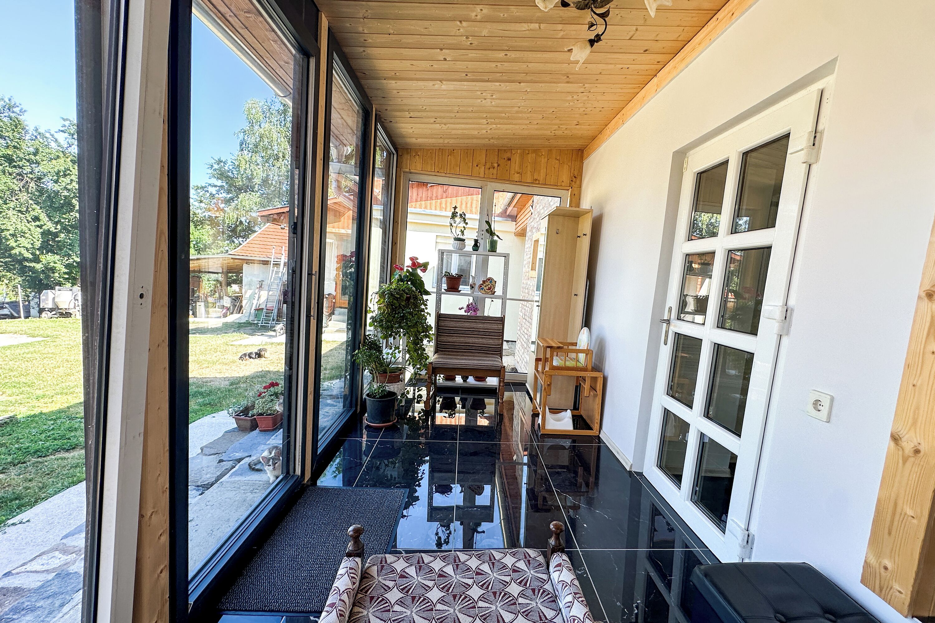 Casa familiar, 2 habitaciones, microondas (Nora Guest House) | Interior