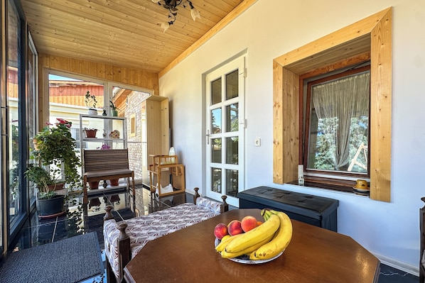 Family House, Multiple Bedrooms (Nora Guest House) | Outdoor dining