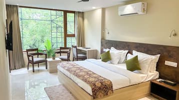 Business Room | Soundproofing, free WiFi