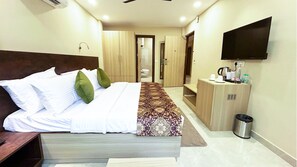 Soundproofing, free WiFi - Iris Suites Kalkaji (New Delhi)