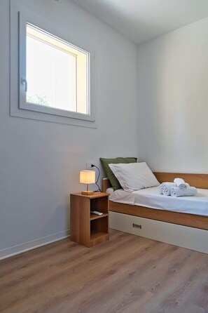 3 soverom, strykejern/-brett og sengetøy