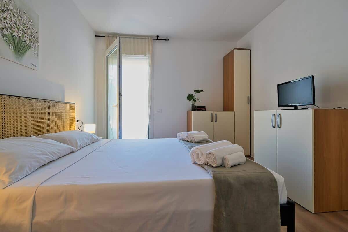 3 camere, ferro/asse da stiro, lenzuola