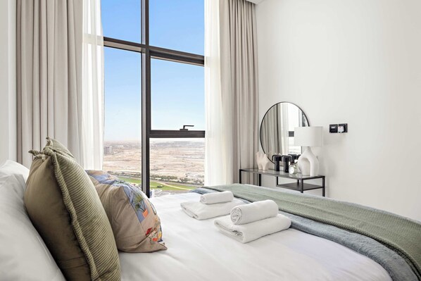 1 bedroom, desk, iron/ironing board, WiFi