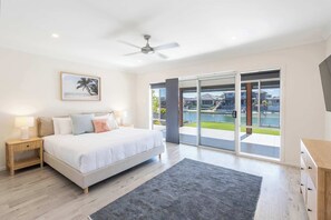 4 Schlafzimmer, Bügeleisen/Bügelbrett, WLAN, Bettwäsche