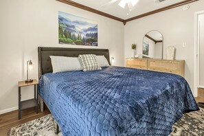 4 Schlafzimmer, Bügeleisen/Bügelbrett, WLAN, Bettwäsche