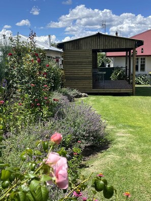 Terrace/patio - Homely 2-Bed Cottage Near Tenterfield Centre (Tenterfield)