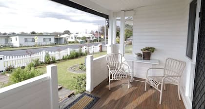 Homely 2-Bed Cottage Near Tenterfield Centre