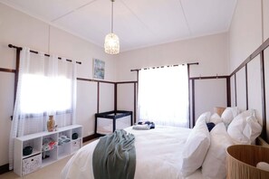 6 bedrooms, WiFi, bed sheets