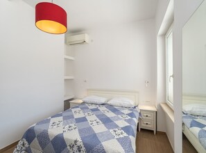 Apartamento (Two Bedroom Apartment with Terrace)