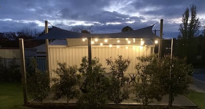 Cosy 3-Bed Home with Fireplace & Outdoor BBQ