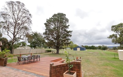 Country 4-Bed Homestead with Games Room & Views