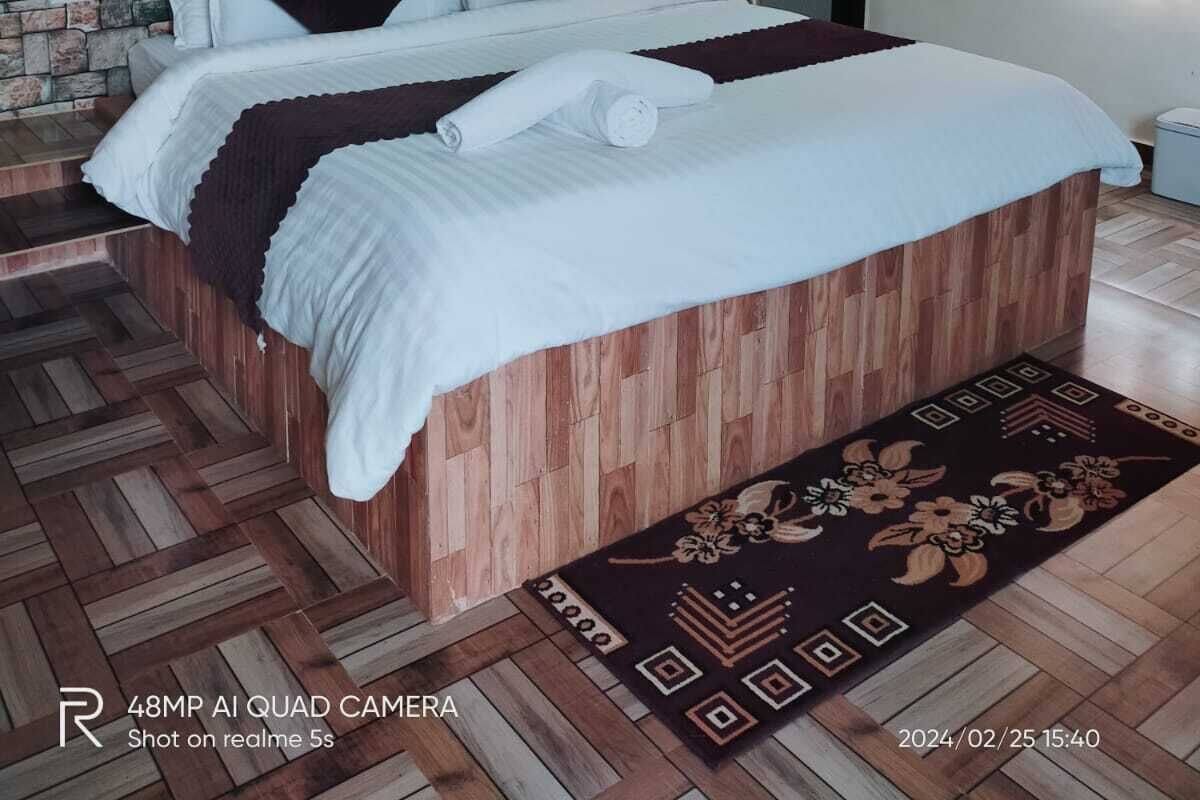 Deluxe Room | Free WiFi, bed sheets