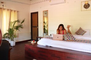 Habitación ejecutiva | Wifi gratis y ropa de cama