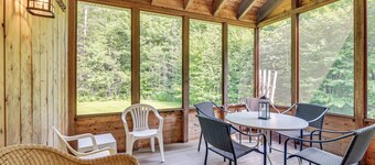 Rural Retreat 3 Mi to Morrisville & Rail Trail!