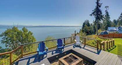 Mtn-View Camano Island Retreat Overlooking Beach