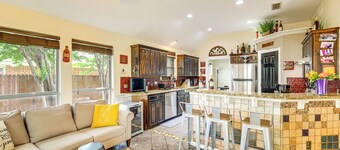 DFW Fun Awaits: Family Home in Crowley!