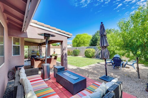 Kingman Family Home: Yard, Grill & Room to Relax!