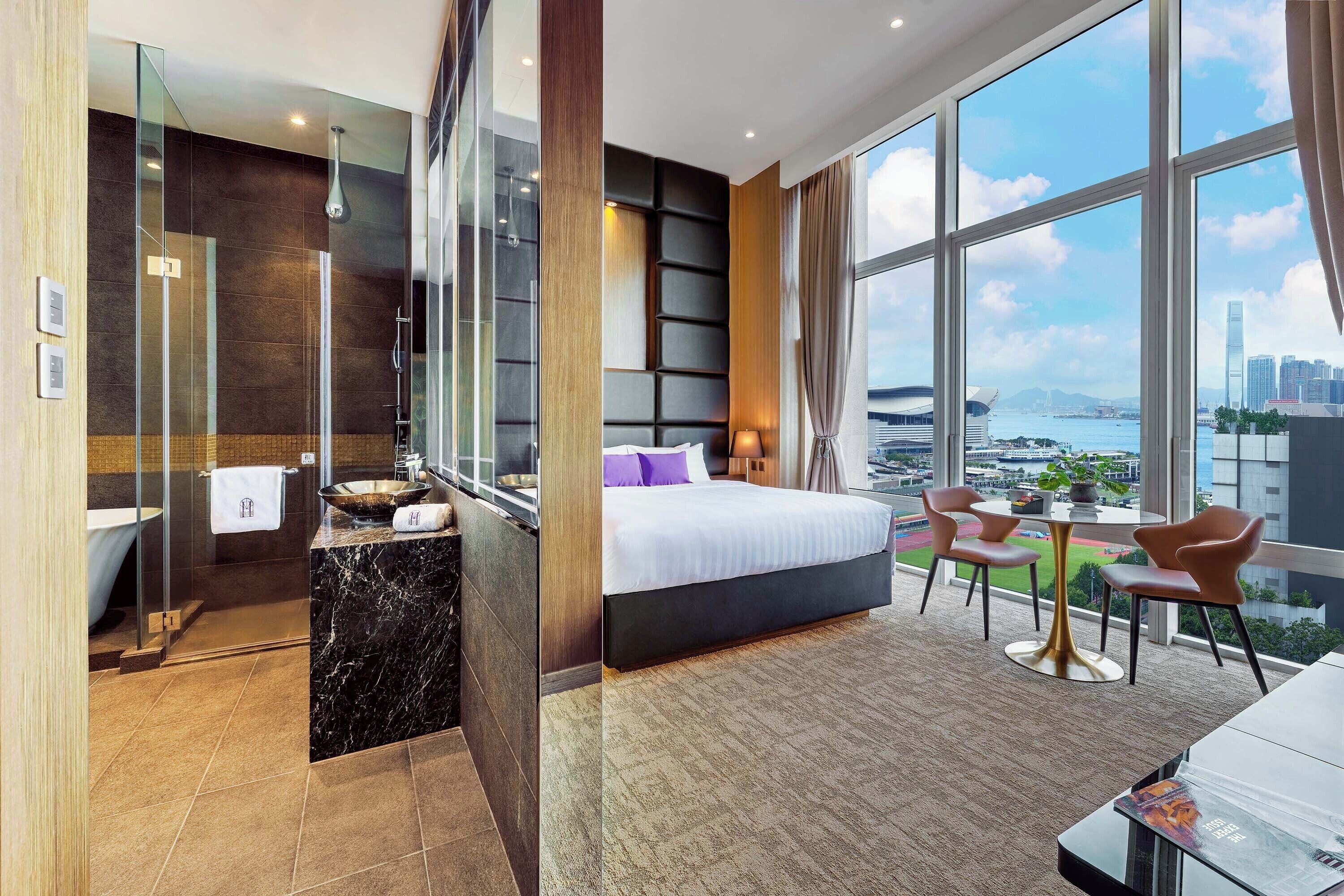 Victoria Harbour Suite | Premium bedding, down comforters, desk, laptop workspace