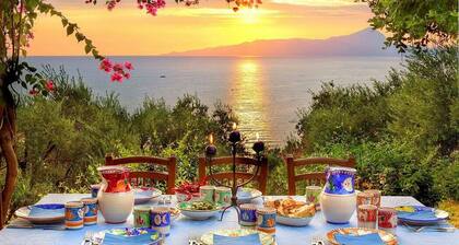 Villa Silara: A characteristic and welcoming three-story villa which faces the sun and the sea, with Free WI-FI.