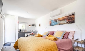 1 bedroom, WiFi, bed sheets