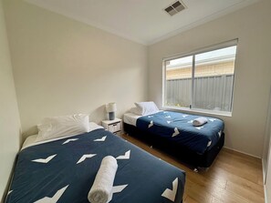 3 bedrooms, iron/ironing board, travel cot, free WiFi