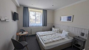 Chambre Double Standard, salle de bains privée, vue jardin