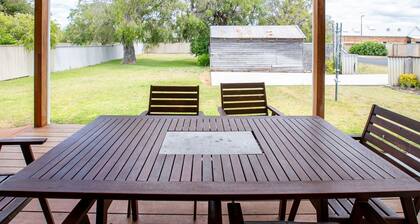 Driftwood Cottage – Beachside Busselton Retreat