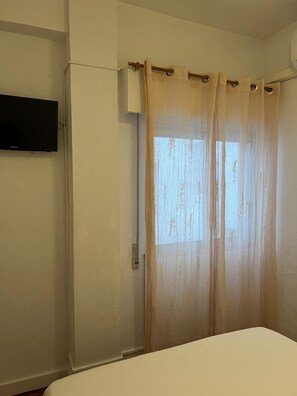Apartment, 2 Bedrooms, Terrace, City View