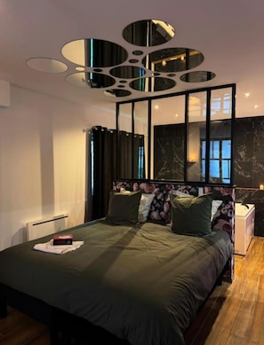 1 bedroom, free WiFi, bed sheets