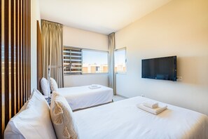 2 bedrooms, in-room safe, iron/ironing board, internet