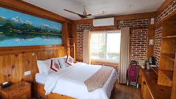 Deluxe Double Room, Mountain View | Free WiFi