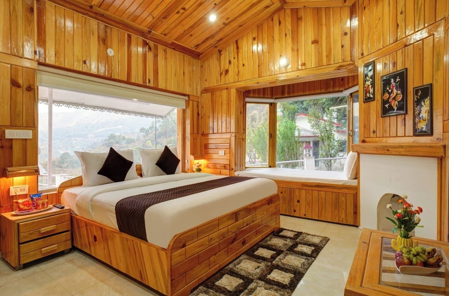 Family Double Room | Hypo-allergenic bedding, desk, soundproofing, free WiFi