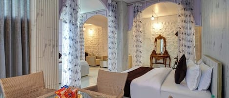 Superior Triple Room | Hypo-allergenic bedding, desk, soundproofing, free WiFi