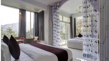 Superior Triple Room | Hypo-allergenic bedding, desk, soundproofing, free WiFi