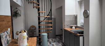 Le petit coin de paradis completely renovated house in an atypical neighborhood
