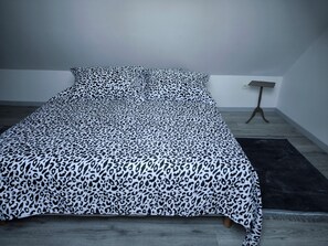 3 habitaciones, tabla de planchar con plancha y wifi gratis 