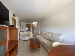 Apartment | 4 bedrooms - Th115 Duplex con Vistas al mar y Piscina (Torredembarra)