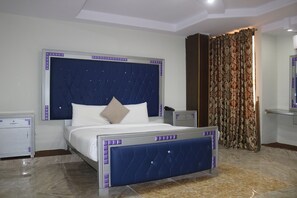 Standard Double Room | Free WiFi - Royal Blue Hotel (Islamabad)
