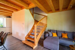 Smart TV, fireplace, offices - Villa with terrace, sauna near the border triangle (Seltschach )