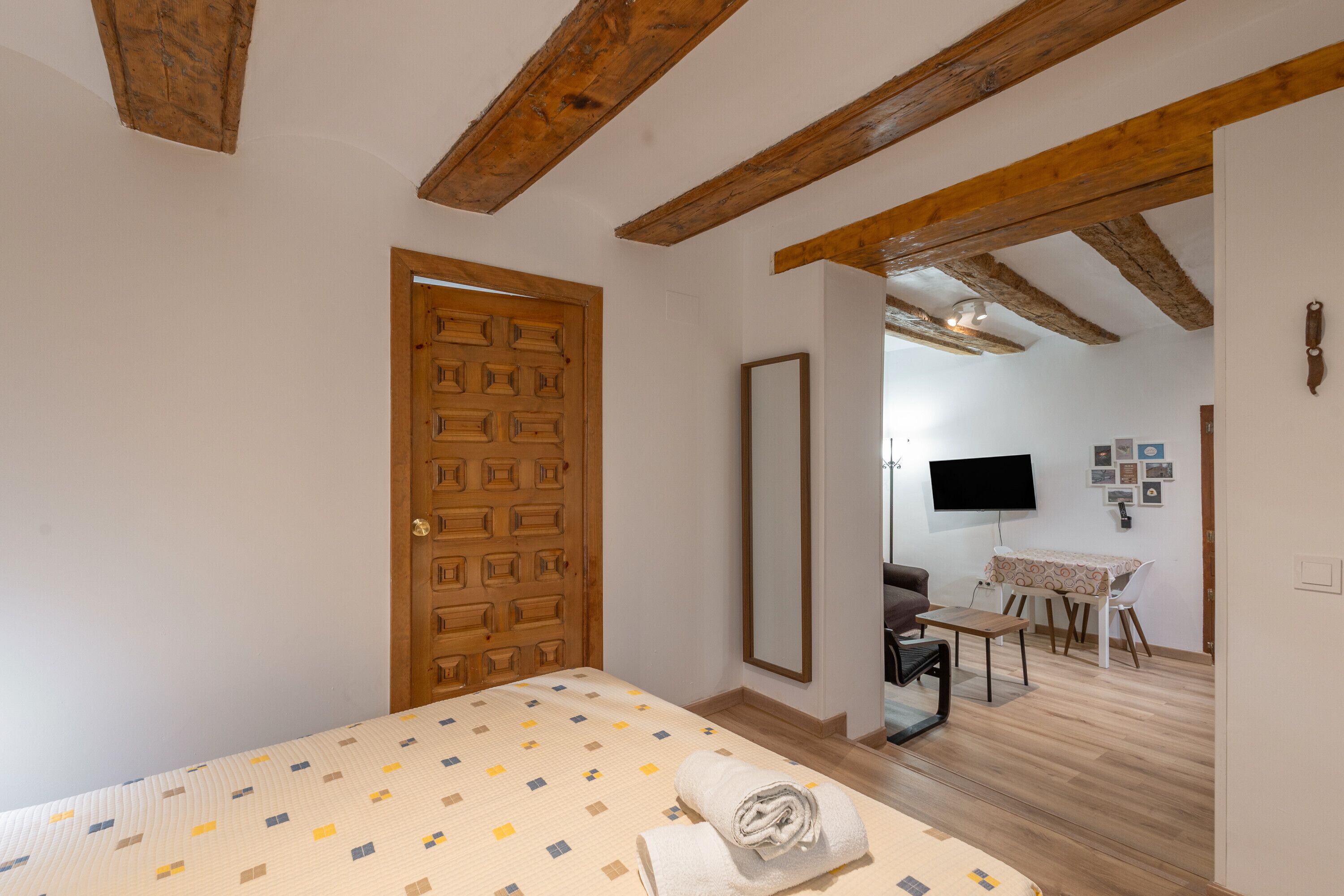 1 habitación y ropa de cama 