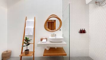 Deluxe Villa, Non Smoking | Bathroom